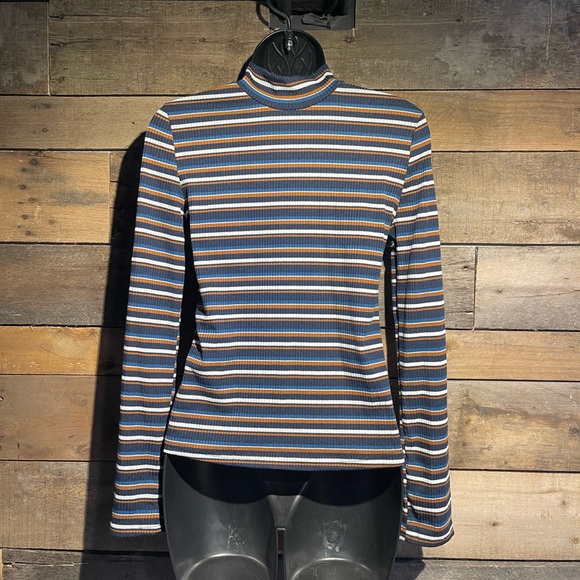 Striped Top - Picture 8 of 8